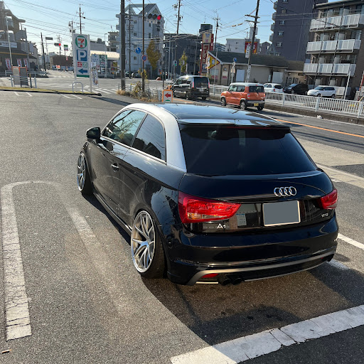 A1 1 4 Tfsiのオフ会のお誘い 平日オフ会 A1 S1大集合 独り言だから気にしないで 忘年会と言うオフ会 に関するカスタム メンテナンスの投稿画像 車のカスタム情報はcartune
