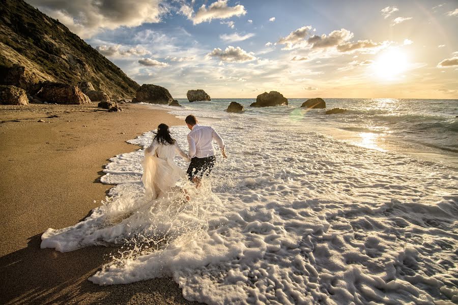 Fotógrafo de casamento Ionut Diaconescu (fotodia). Foto de 26 de novembro 2018