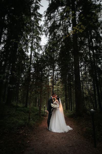 Wedding photographer Elena Voroba (lenavoroba). Photo of 24 January 2022