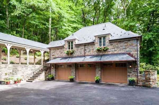 Garage Exterior Design