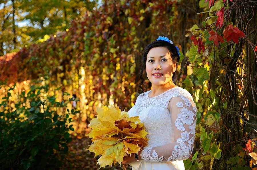 Fotografo di matrimoni Oksana Kraft (oksankakraft). Foto del 28 ottobre 2015