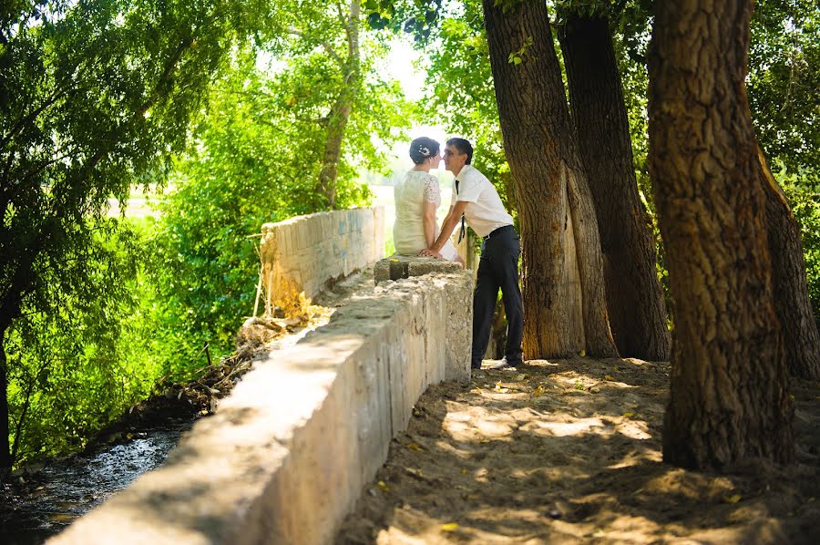 Wedding photographer Alfiya Korobova (photoamore). Photo of 30 September 2014