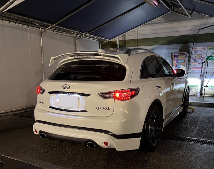 FXのINFINITI・QX70・FX50・FX・NISSANに関するカスタム事例の投稿画像6枚目