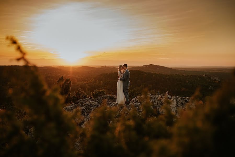 Wedding photographer Damian Niedźwiedź (inspiration). Photo of 25 October 2019