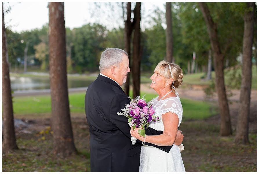 Fotógrafo de casamento Liz Courtney (lizcourtney). Foto de 8 de setembro 2019