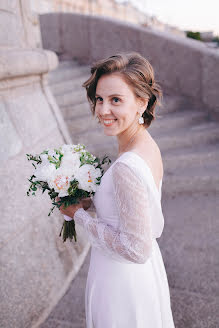 Fotógrafo de casamento Asya Sharkova (asya11). Foto de 9 de agosto 2022