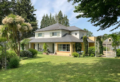 House with pool and terrace 7