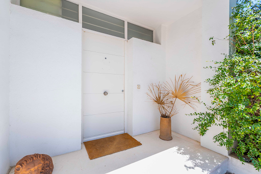 House with pool and garden 5