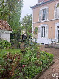 maison à Villeneuve-sur-Yonne (89)