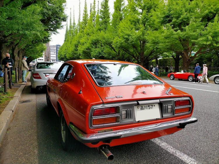 グロリアの東京ドライブ・神宮外苑イチョウ並木・欧州車ミーティング・フェアレディZ・車旅行に関するカスタム事例の投稿画像14枚目