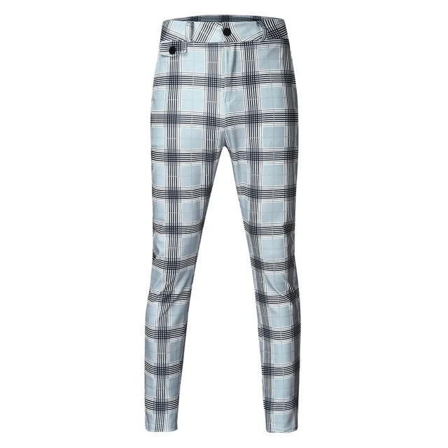 Pantalon décontracté à carreaux pour homme, un essentiel de la garde-robe masculine. Confort et élégance pour toutes les occasions.