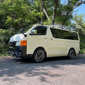 ハイエースバン KDH206V