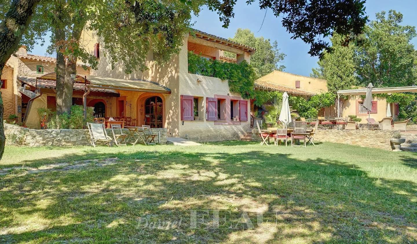 Property with pool and garden Grambois