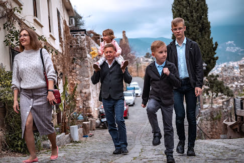 Fotógrafo de casamento Şükrü Bilecik (alanyaprophoto). Foto de 25 de fevereiro 2023