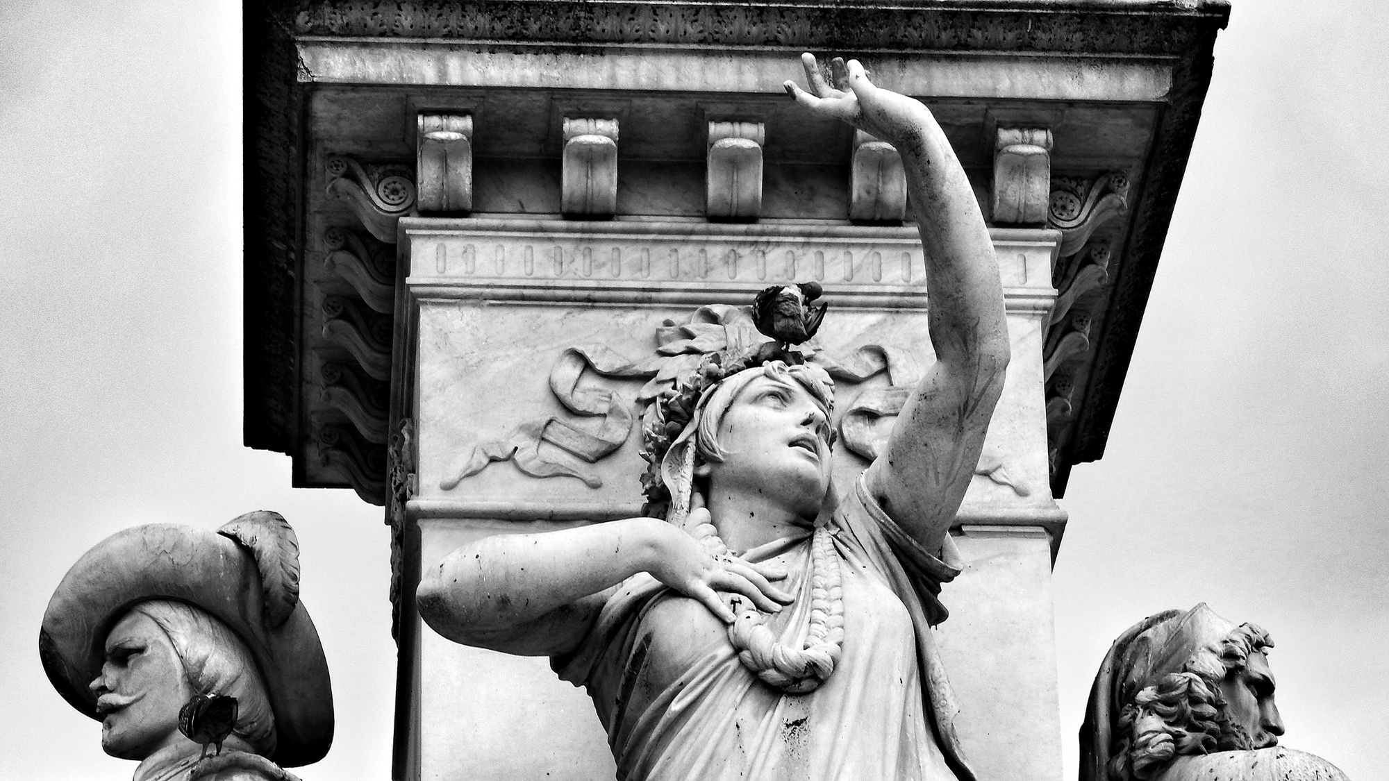 Monumento a Bellini - Piazza Stesicoro di Robyruy