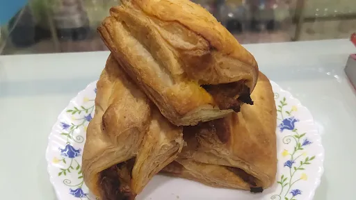 Khari Puff