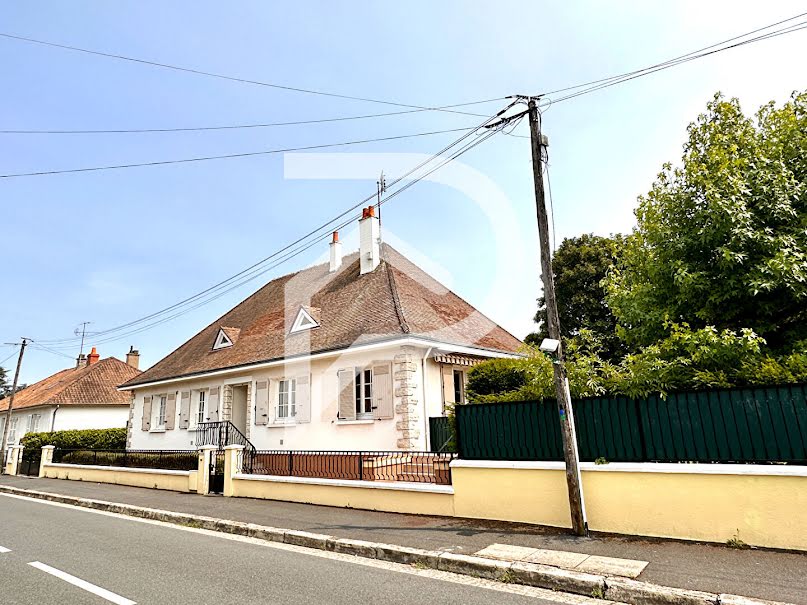 Vente maison 5 pièces 173.08 m² à Chateauroux (36000), 206 000 €