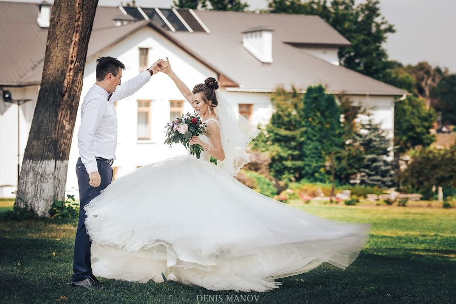 Wedding photographer Denis Manov (denismanov). Photo of 28 August 2018