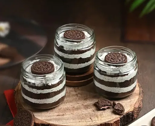 Oreo Jar Cake