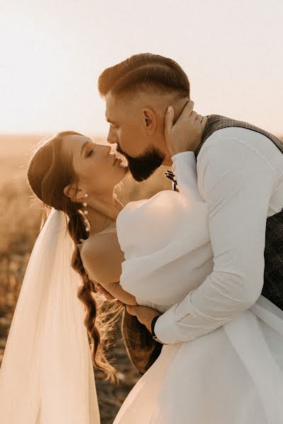 Fotografo di matrimoni Ilona Zubko (zubkofamily). Foto del 30 dicembre 2021