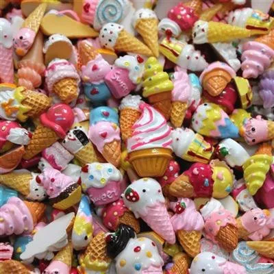 Charms Snoepjes Decoratie voor Slime Vulling DIY Taart Ornament Telefoon Maak je eigen decoraties voor slijm, taarten en meer met deze leuke bedels.