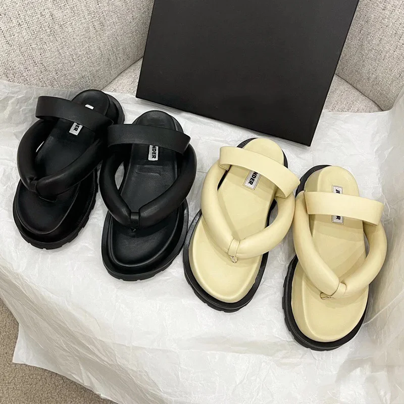 Tongs Sandales et Pantoufles Femme Semelle Épaisse Éponge Confort Optimal pour une Marche Décontractée