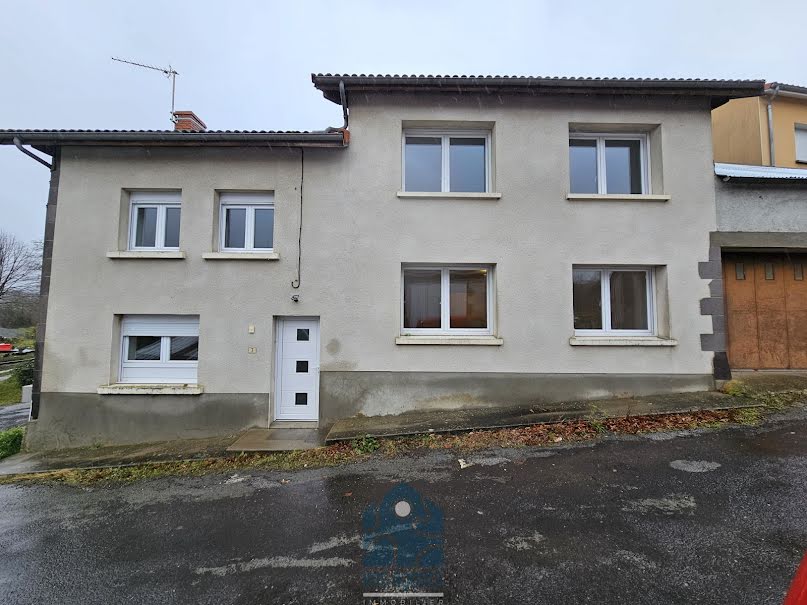 Vente maison 5 pièces 150 m² à Manzat (63410), 173 000 €