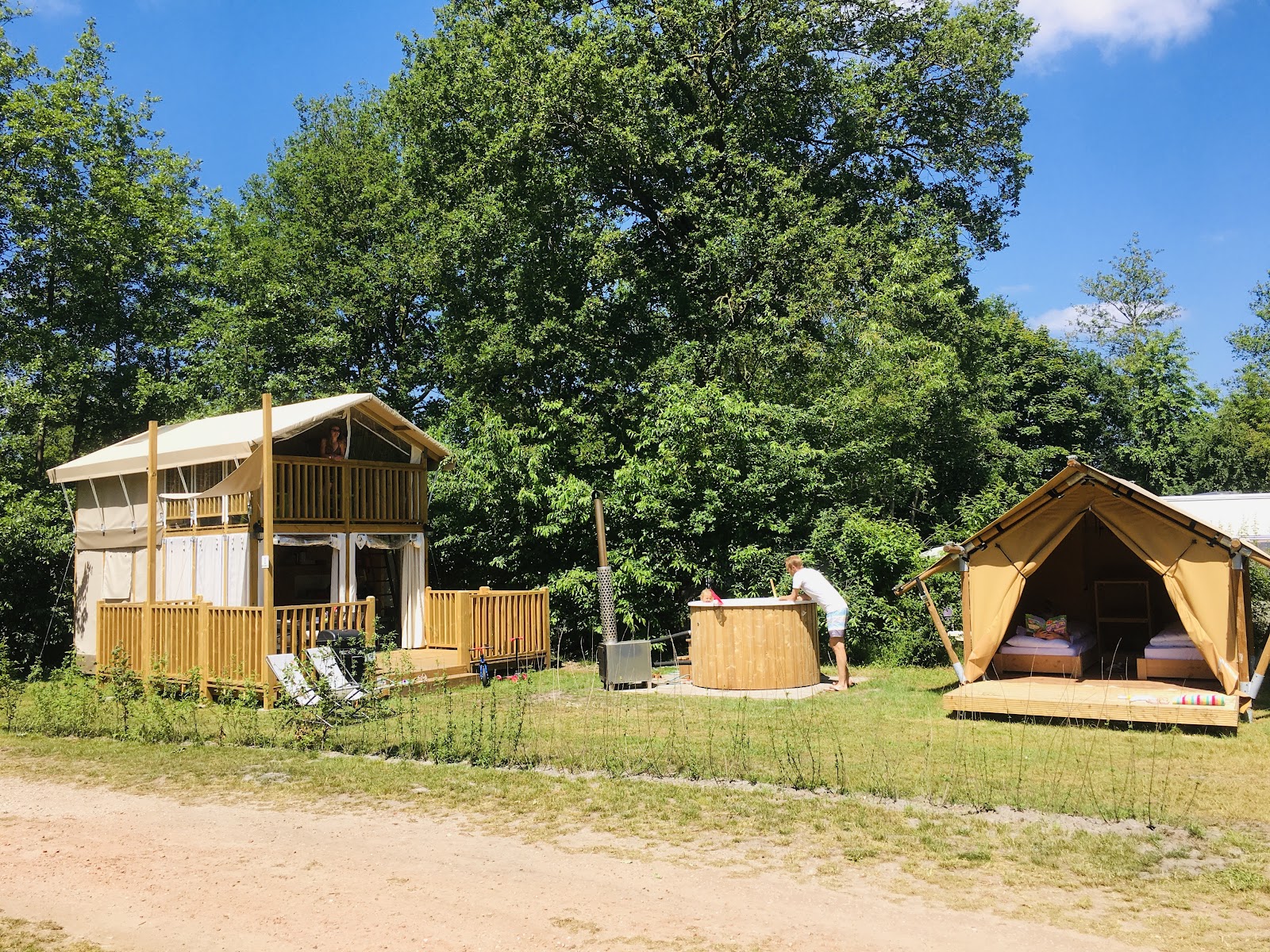 Airlodge 2.0 Family Hottub