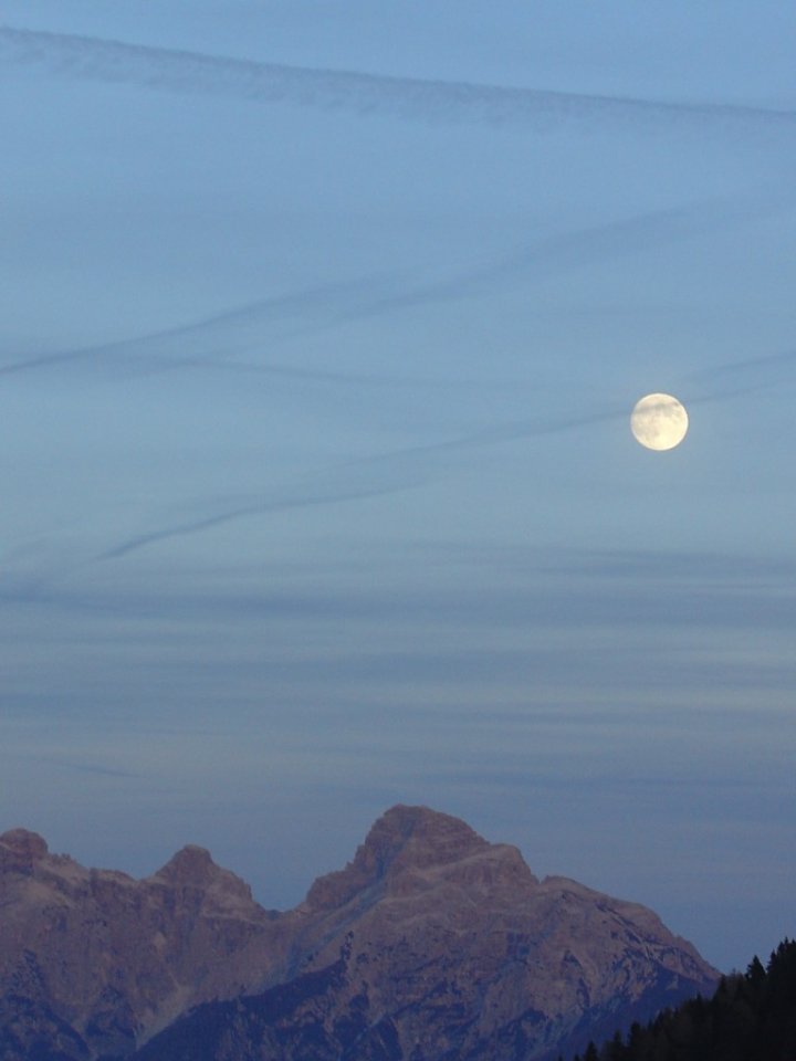 UN' "H" NEL CIELO di gabibboblu