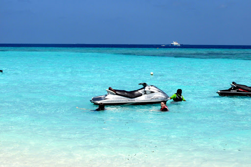 Jet Skiing in The Maldives 2014