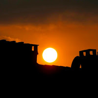 Ombre nere e tramonti arancioni  di 