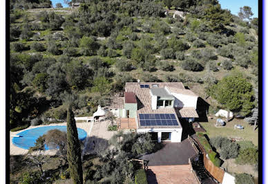 Maison avec piscine et terrasse 2