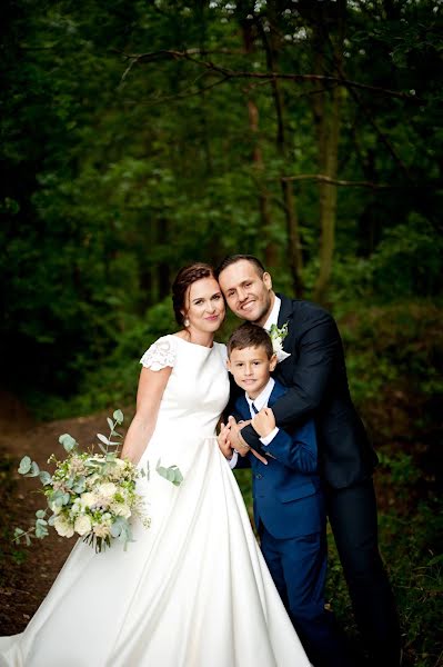 Wedding photographer Zuzana Navojova (navojova). Photo of 16 April 2019