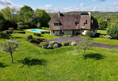 House with pool and garden 2