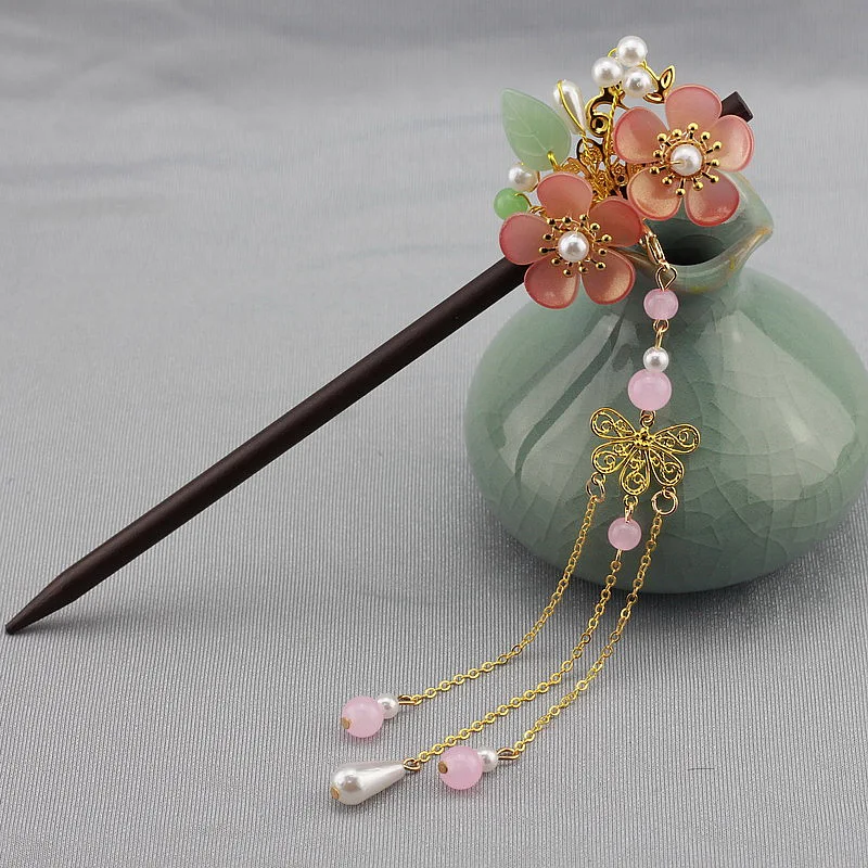 Épingle à cheveux en bois Nouveau style accessoires de cheveux à pompon, accessoire élégant pour sublimer vos coiffures, look unique garanti.