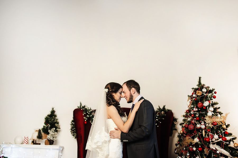 Fotografo di matrimoni Viktoriya Kuprina (kuprinaphoto). Foto del 19 gennaio 2015