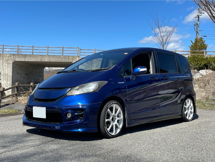 フリードの目指せPickUpCarsに関するカスタム事例の投稿画像1枚目