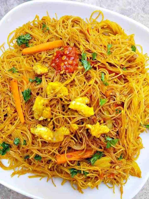 Chicken Singapore Noodles