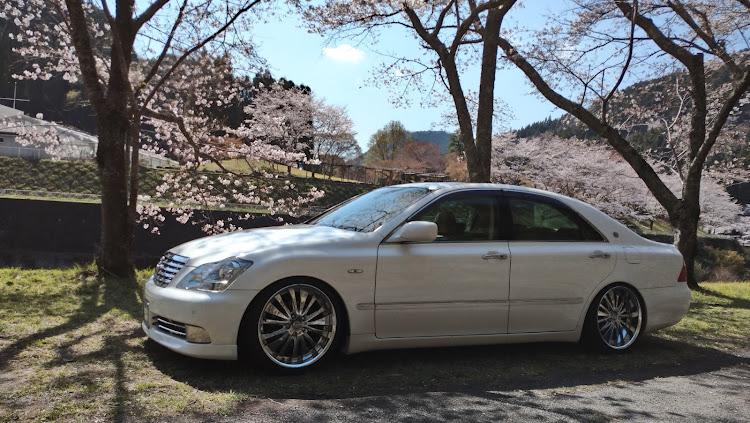 クラウンロイヤルの桜・洗車に関するカスタム事例の投稿画像2枚目