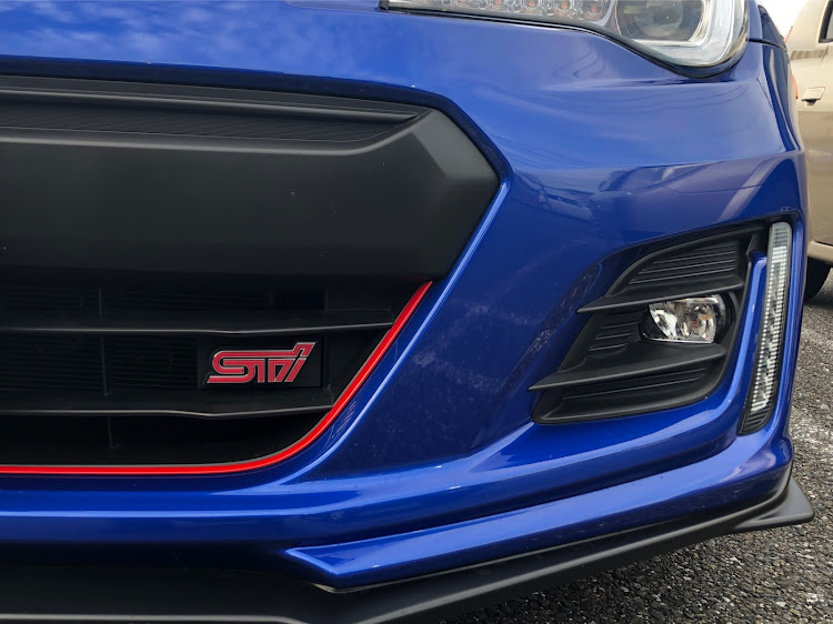 スバル BRZ STI subaru マットブラック エンブレム zc6黒