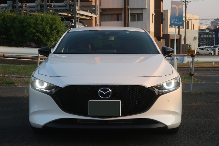 MAZDA3のsakuraboston さんが投稿したカスタム事例の投稿画像1枚目