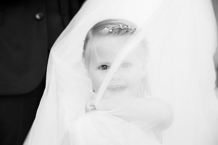 Fotografo di matrimoni Nijs Koen (knfotostudio). Foto del 26 ottobre 2021