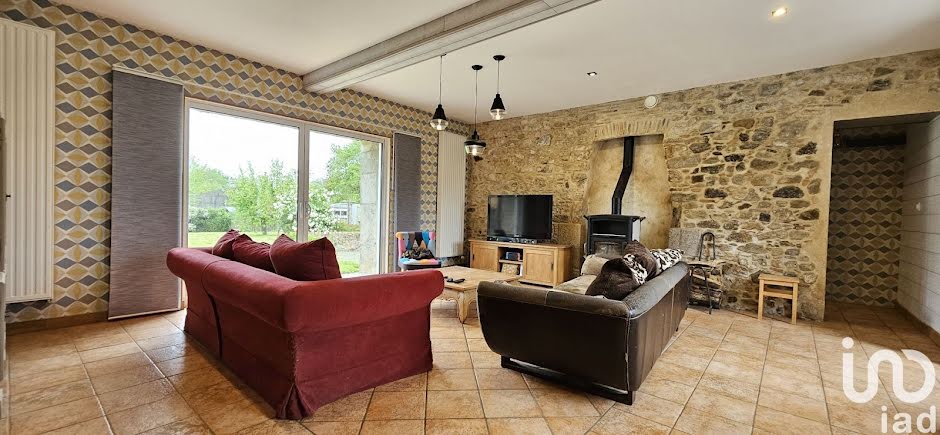 Vente maison 7 pièces 183 m² à Beaufou (85170), 300 000 €