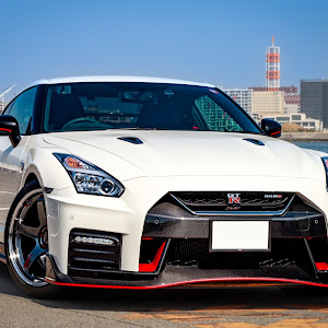 NISSAN GT-R R35