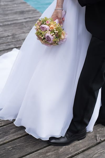 Fotografo di matrimoni Hedi Neuerer (heneuerer). Foto del 15 aprile 2018