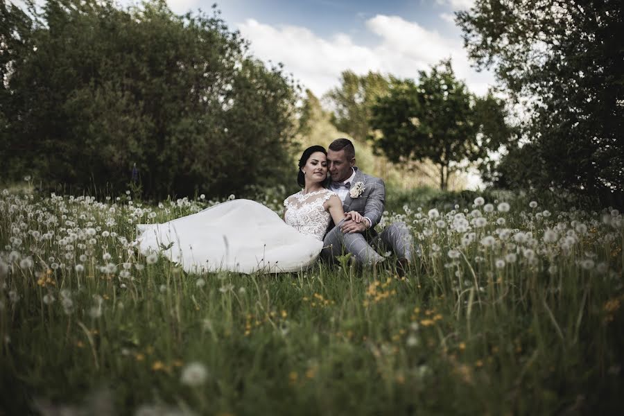 Wedding photographer Kristupas Matulionis (mamajafatagraf). Photo of 3 June 2019