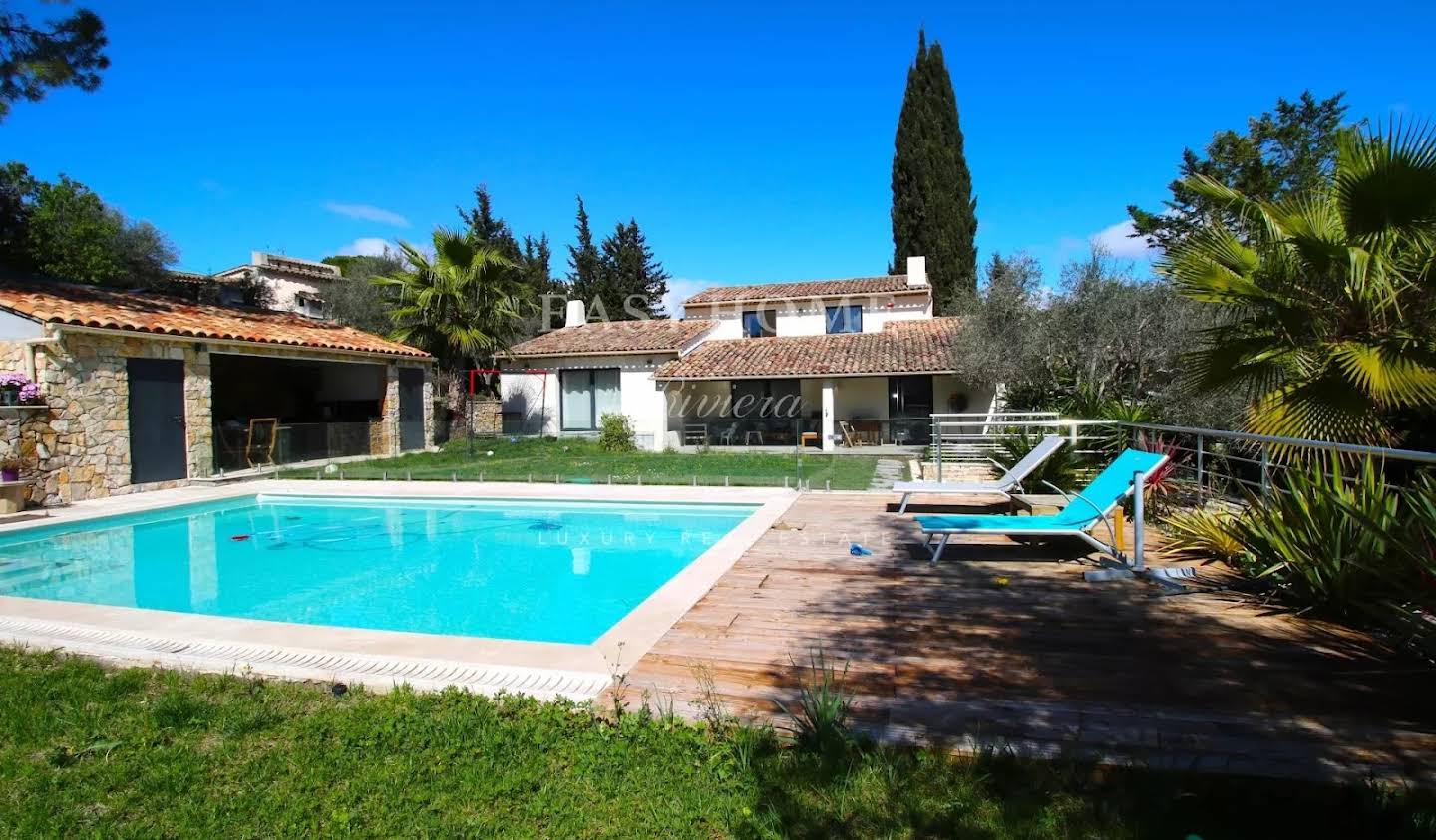 Villa with pool Mougins