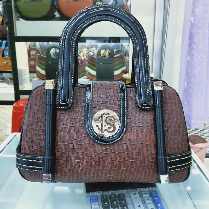 Title 2, Bolsa de ombro feminina de moda com grande capa...