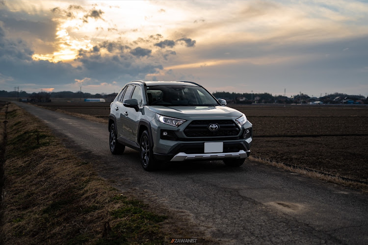 RAV4のザワニスト・ZAWANIST・rav4adventure・RAV4乗りさんと繋がりたいに関するカスタム事例の投稿画像1枚目
