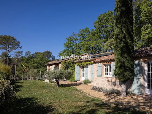 House with pool 5